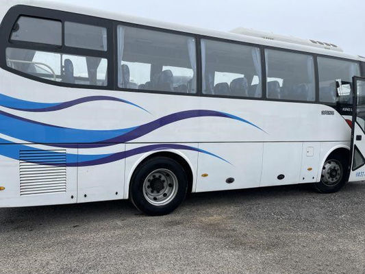 O ônibus usado XMQ6859 37 de Kinglong assenta o ônibus de excursão usado do Euro do motor da parte traseira de Yuchia da porta do chassi único III de aço