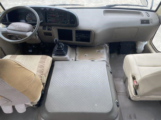 Toyota usou o ônibus da pousa-copos para a movimentação da mão esquerda dos assentos do motor 108KW 23 de África Gaosilne 2TR