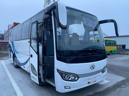 O ônibus interurbano XMQ6829 usou o treinador Bus que de Kinglong 34 assentos usaram ônibus para a venda nos UAE