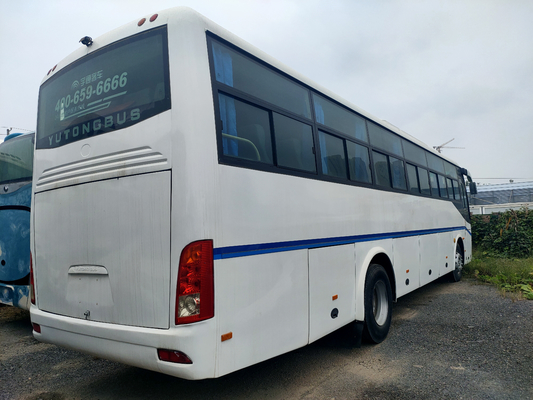 O ônibus usado de Yutong 2018 anos feitos em China usou o treinador diesel Bus Used White de LHD 51 assentos Front Engine Bus